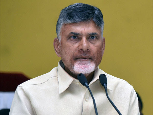 చంద్రబాబు నోరు నొక్కేశారా, కట్టేసుకున్నారా
