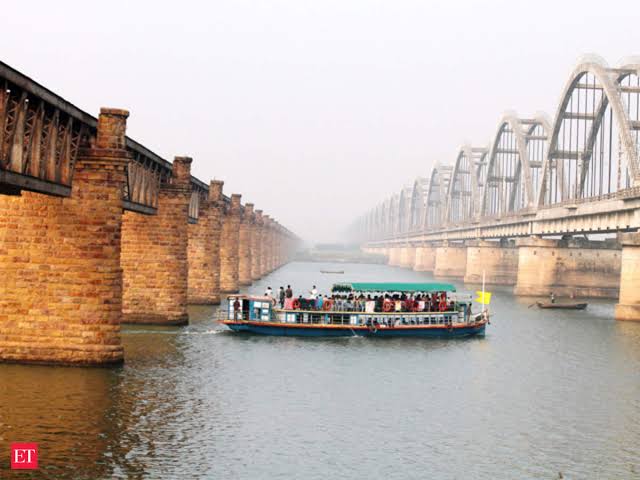 సాంస్కృతిక రాజధానిలో  కళాసౌరభం
