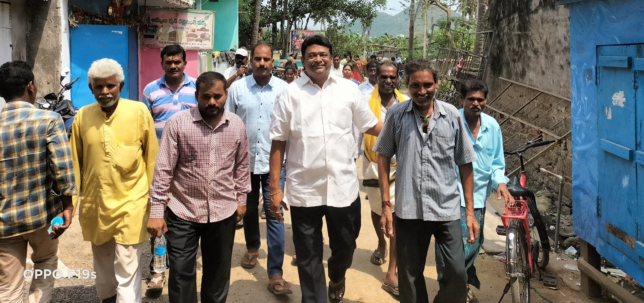 పాటపట్నంలో పెట్రేగిన టీడీపీ నేత కలమట