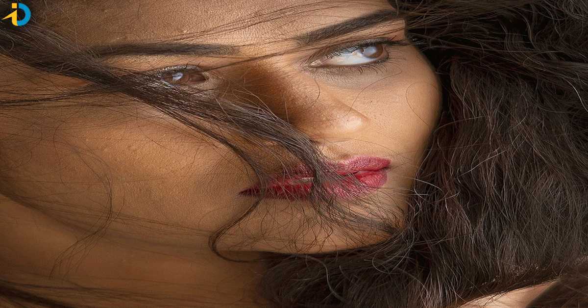 Vijayawada girl Billapati Nagamallika as Mrs. Planet