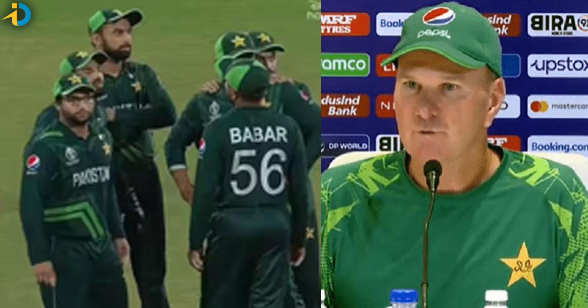 ఆడలేక మద్దెలు ఓడు అన్నట్లుంది.. పాకిస్తాన్ టీమ్ తీరు!