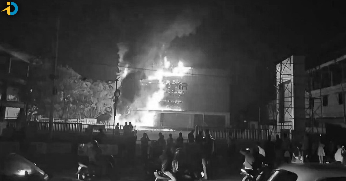 fire accident cm shopping mall