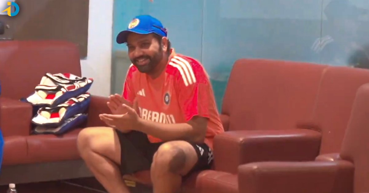 kohli got medal rohit reaction