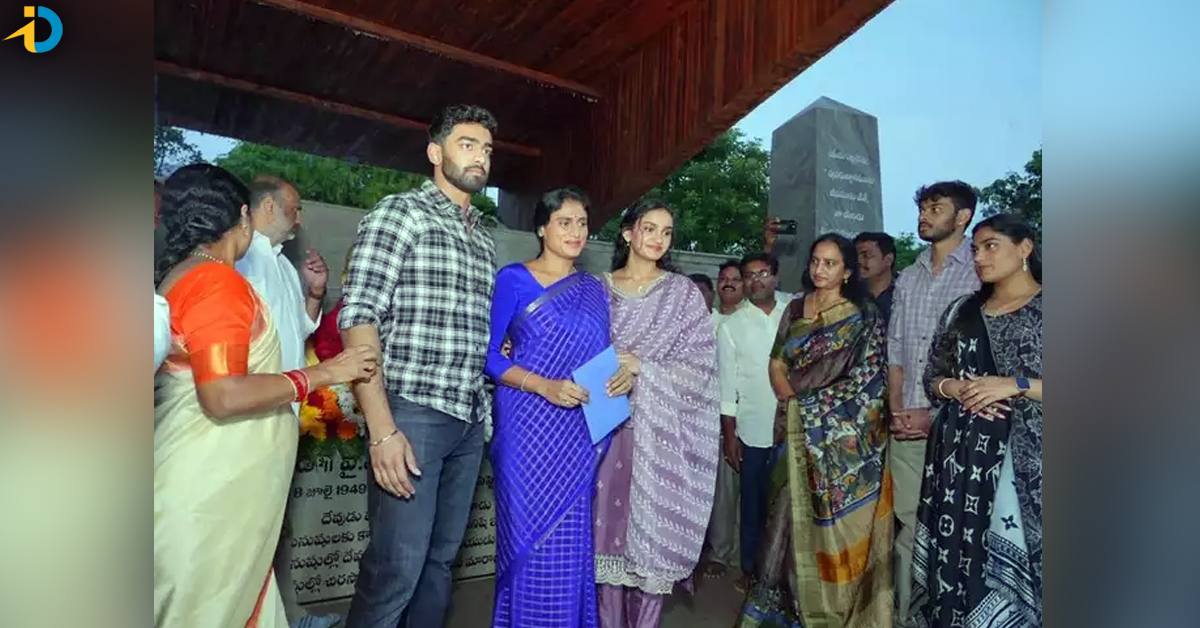 ys sharmila meets jagan