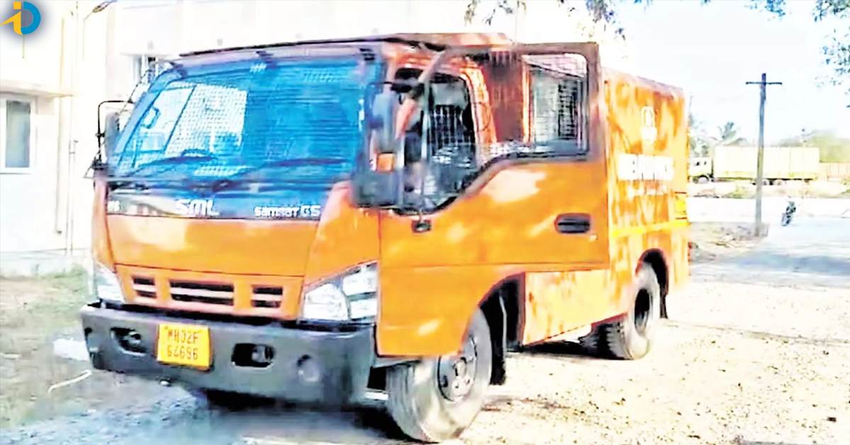 900 crore gold seized