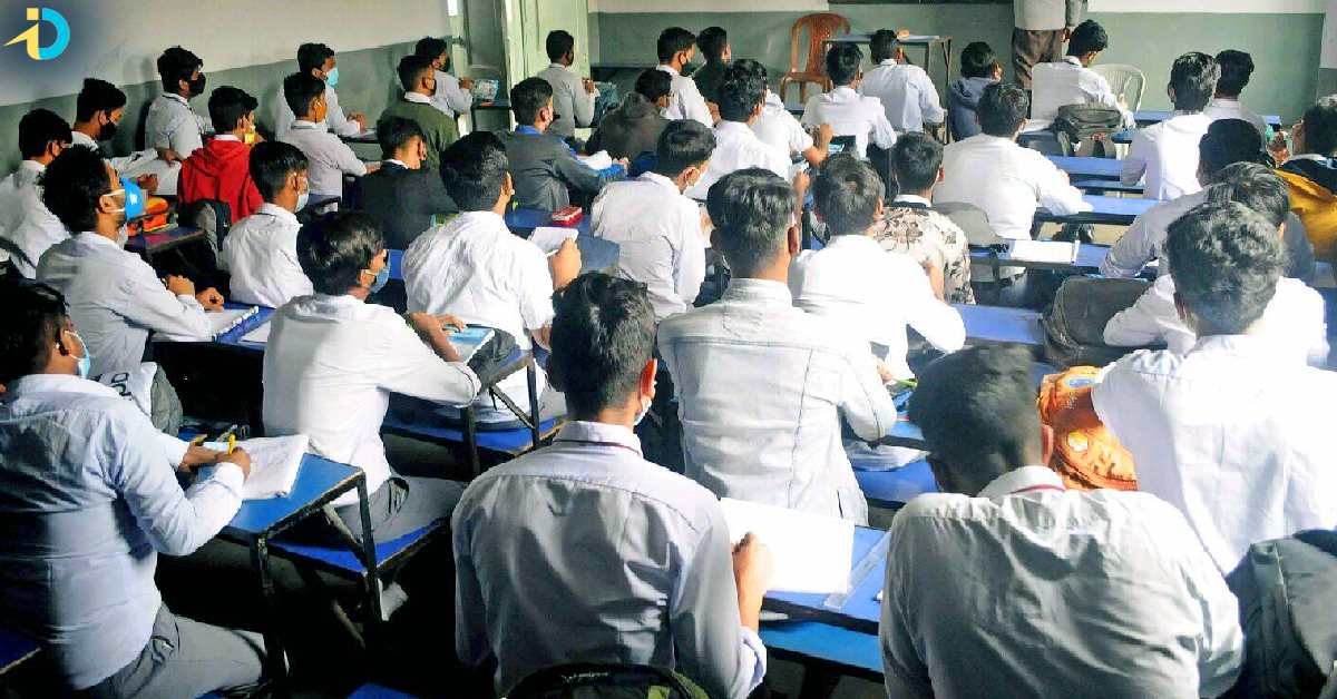 BTech చేసి ఖాళీగా ఉన్నారా? TGPSCలో జాబ్స్ రెడీ.. నెలకు 1,58,380 జీతం