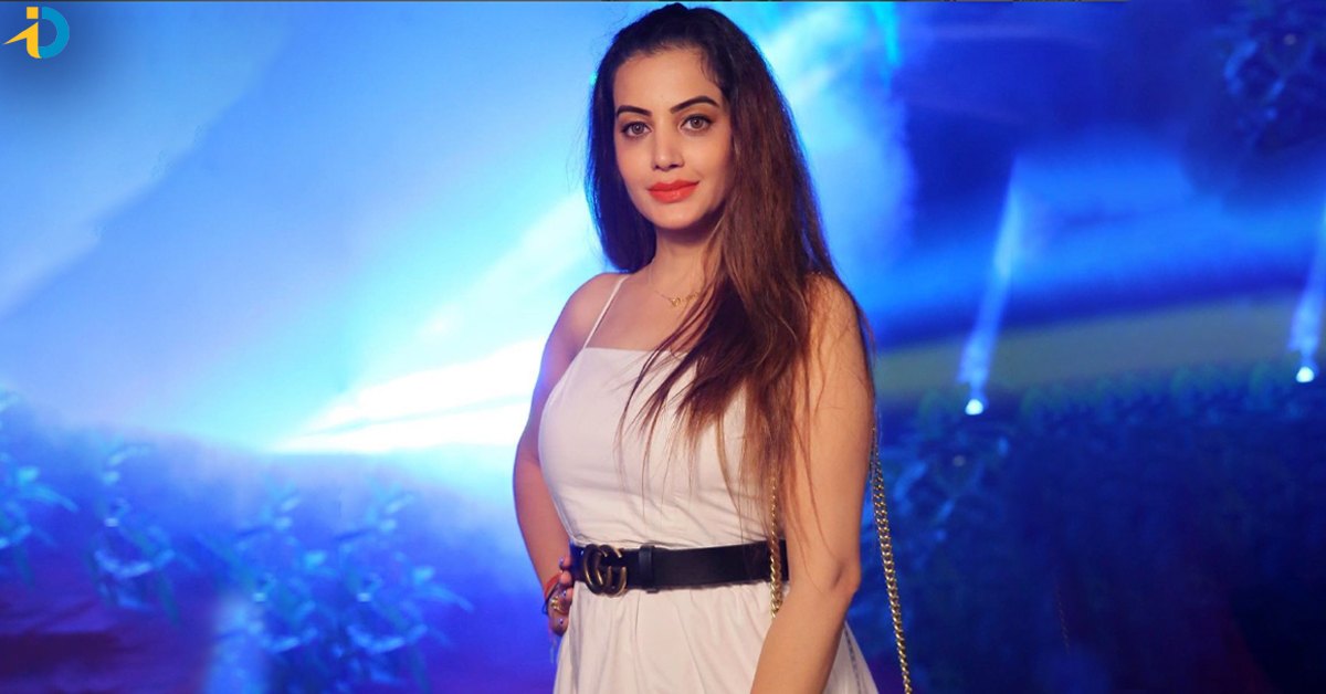 Gopala Gopala Actress 1