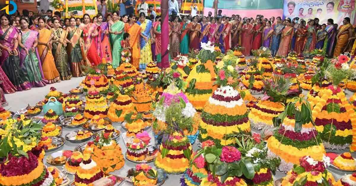 Revanth Sarkar's Bathukamma festival gift for women