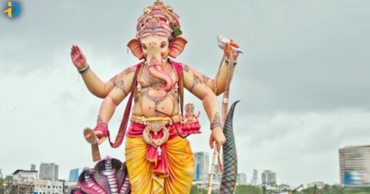 వినాయక చవితికి చందాలు ఇస్తున్నారా? దేవుడి విషయంలో ఈ తప్పు చేయొద్దు!