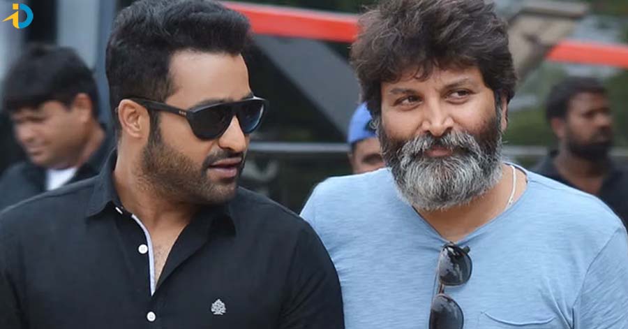 NTR నెక్స్ట్ సినిమా  త్రివిక్రమ్ తోనేనా !